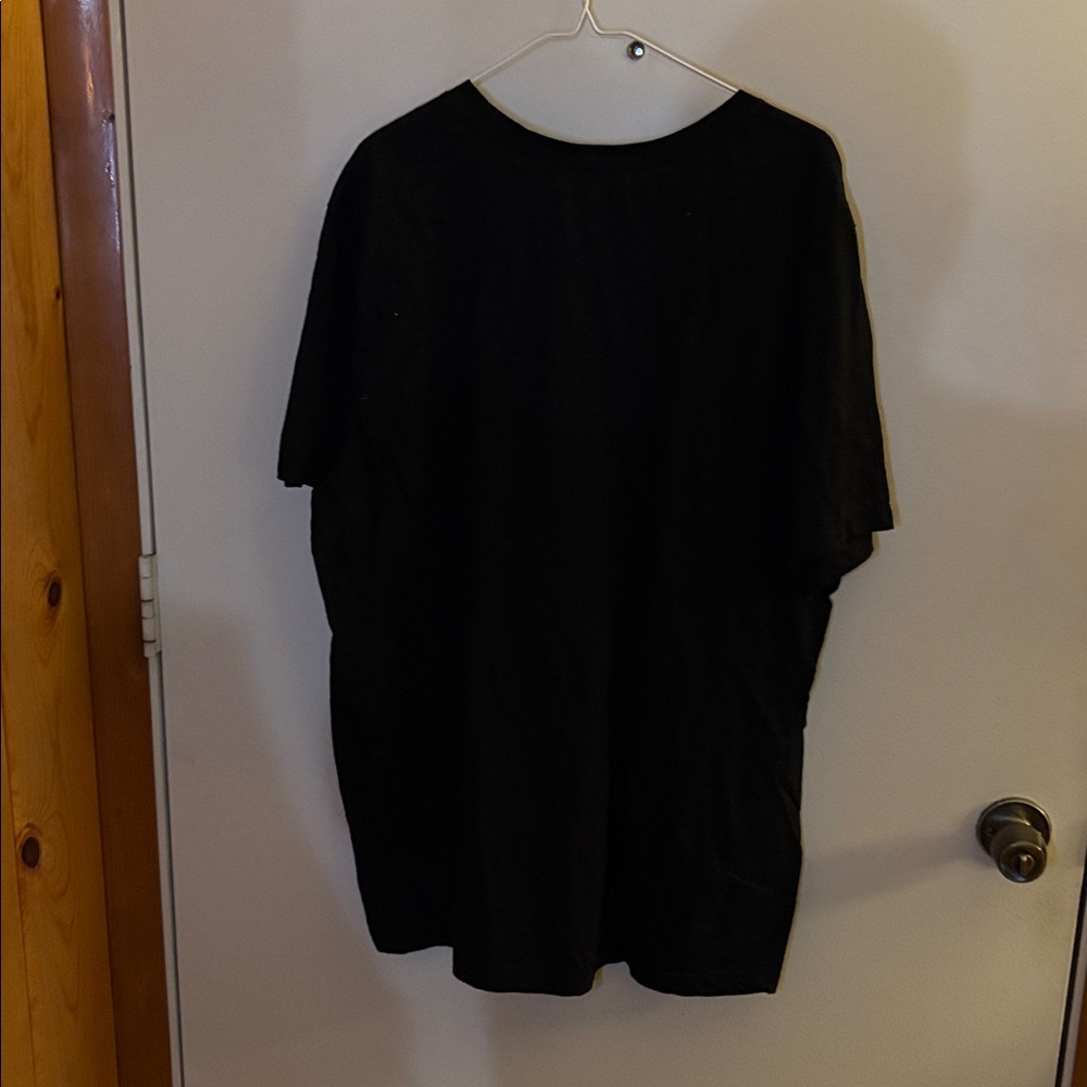 Nike Black T-Shirt with Bold CU Slogan NWOT - Picture 3 of 4
